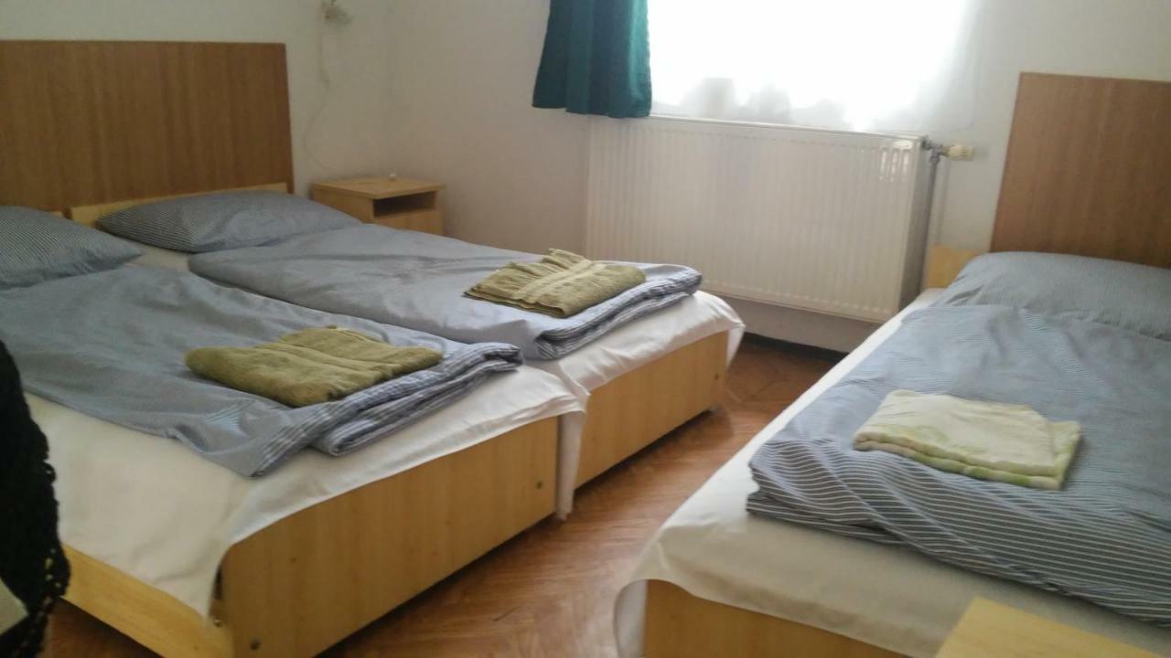 Vadasa Motel Es Etterem Hegyhátszentjakab Eksteriør billede